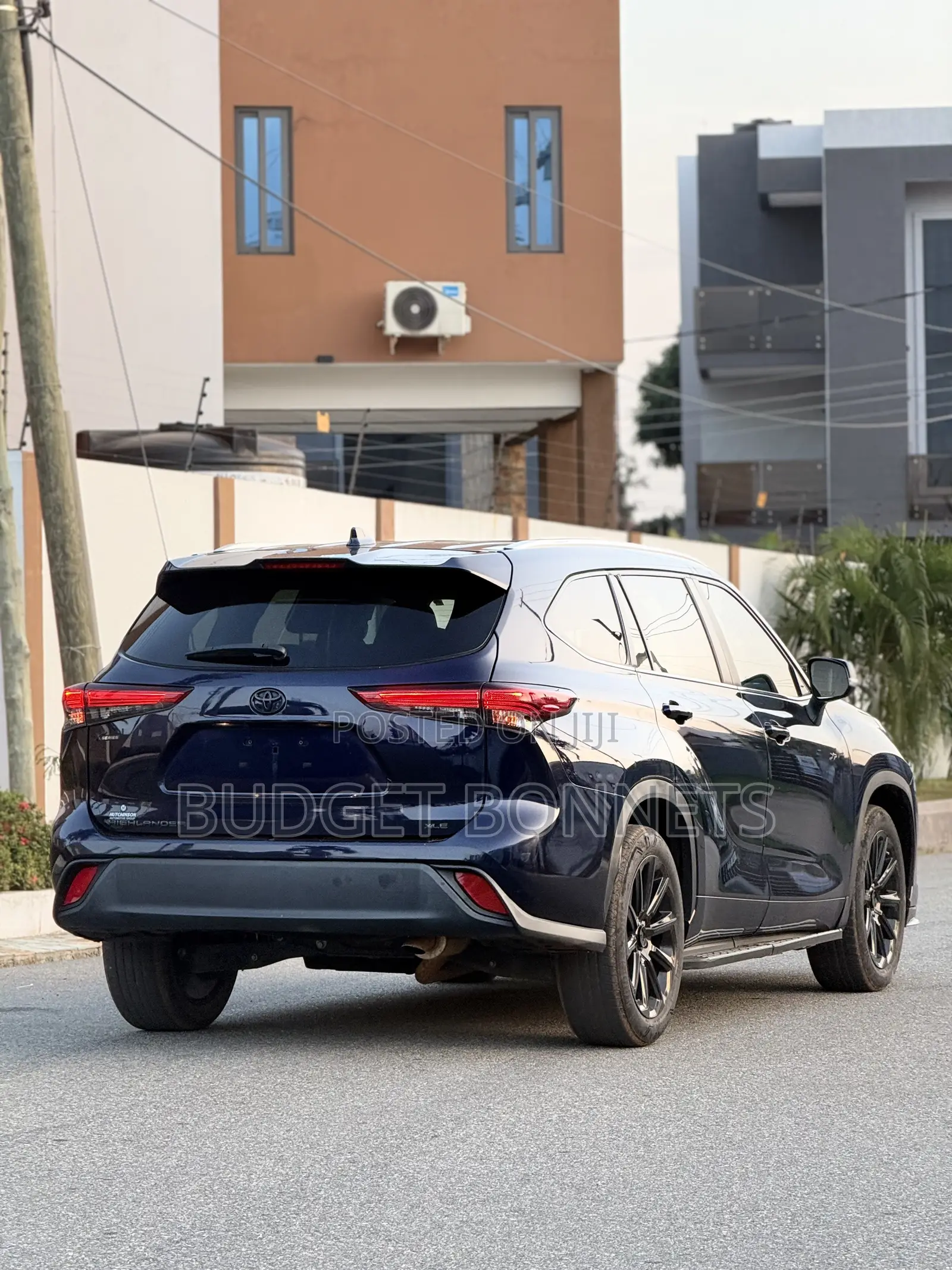 Toyota Highlander XLE AWD 2023 Blue