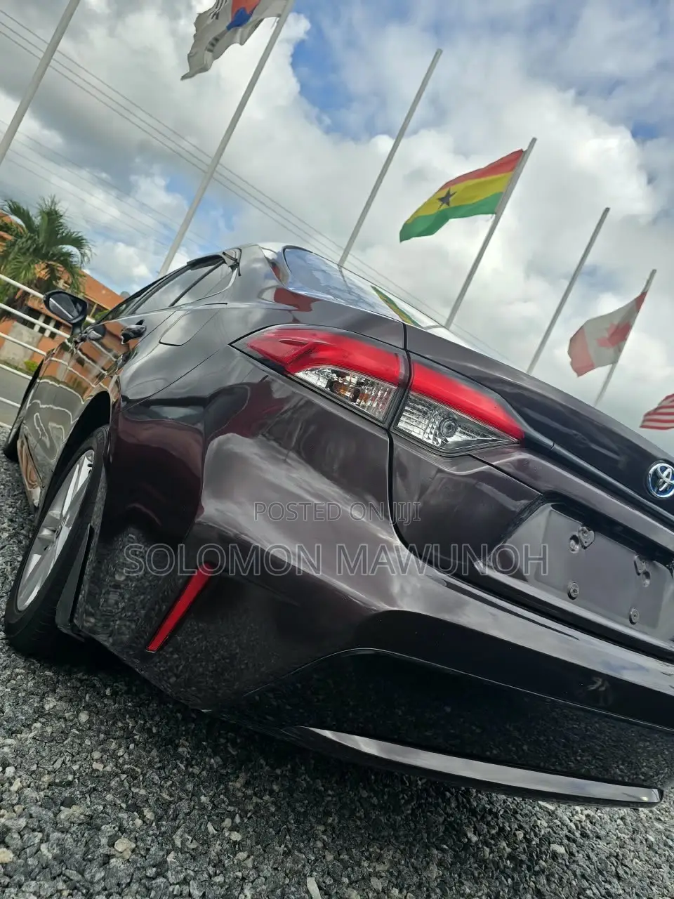 Toyota Corolla SE 2021 Maroon