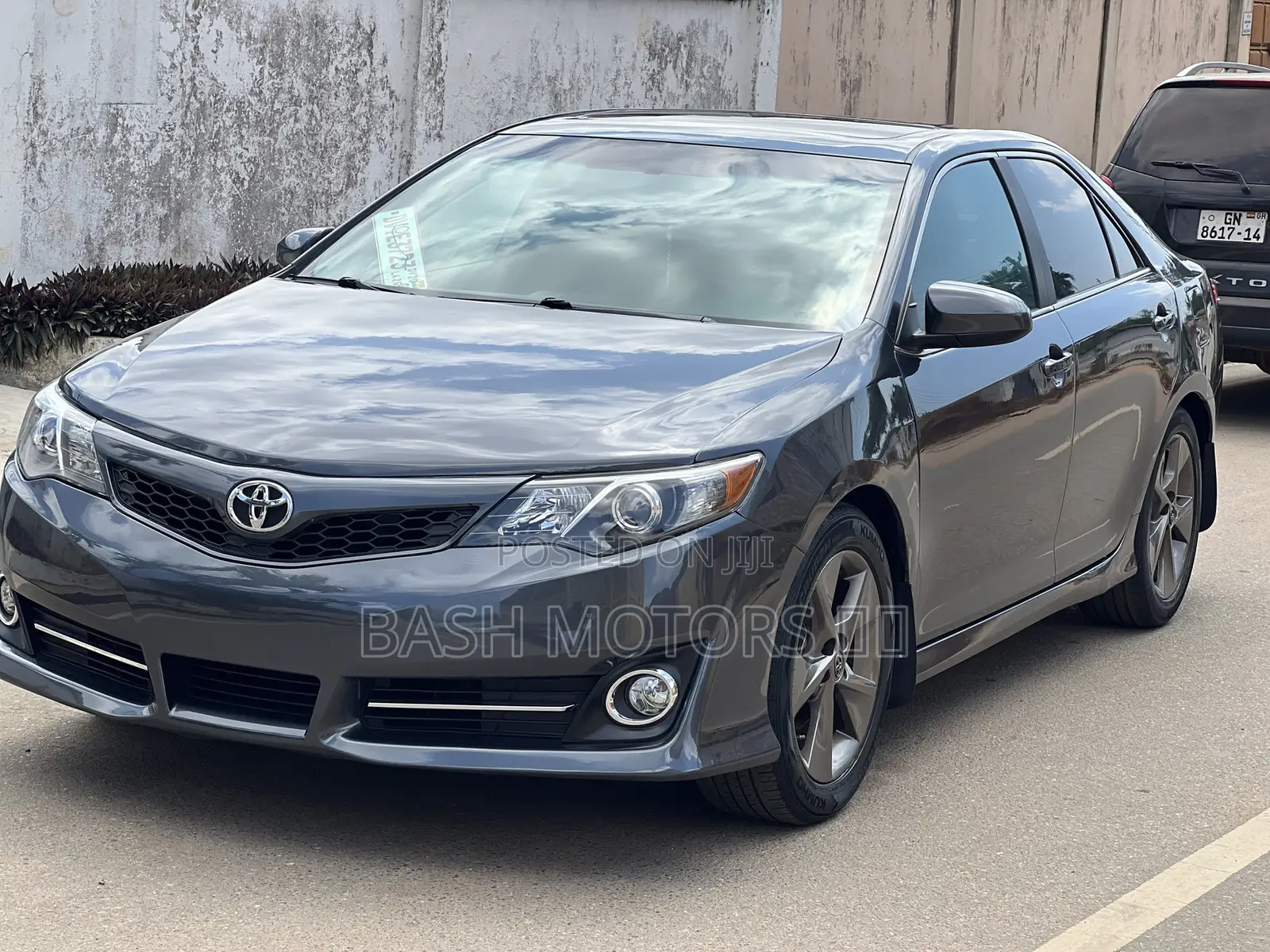 Toyota Camry SE 4dr Sedan (2.5L 4cyl 6A) 2014 Gray