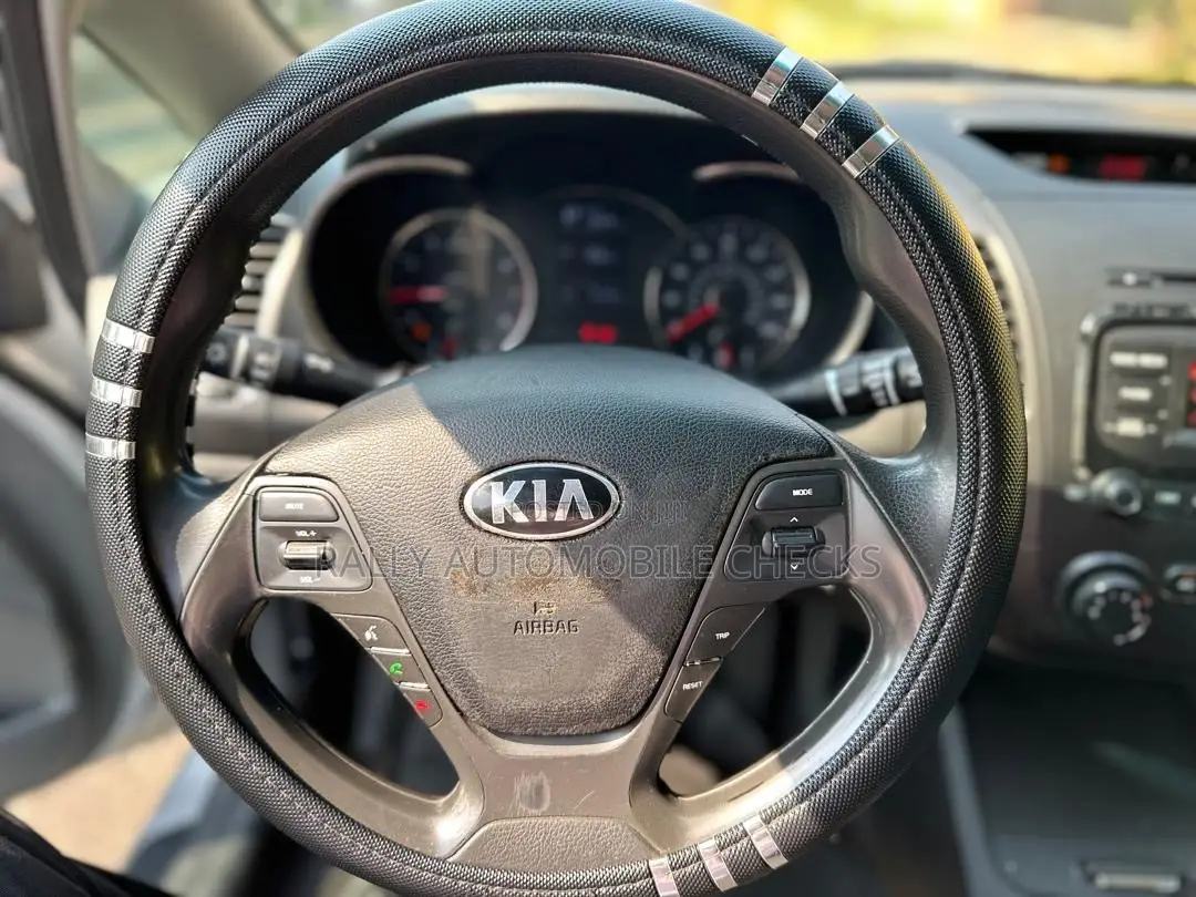 Kia Forte S Sedan 2017 Gray
