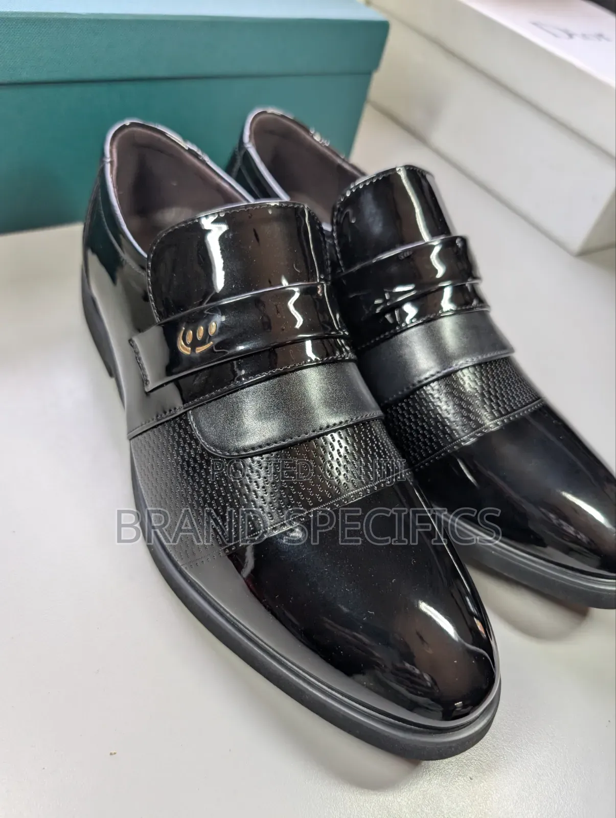 Men’s Black Glossy Formal Dress Shoes – Office, Wedding & Church Shoes