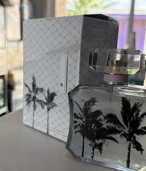 Victoria's Secret Tease Dreamer, Parfum 4women in a 3.4 Floz (100 Ml)