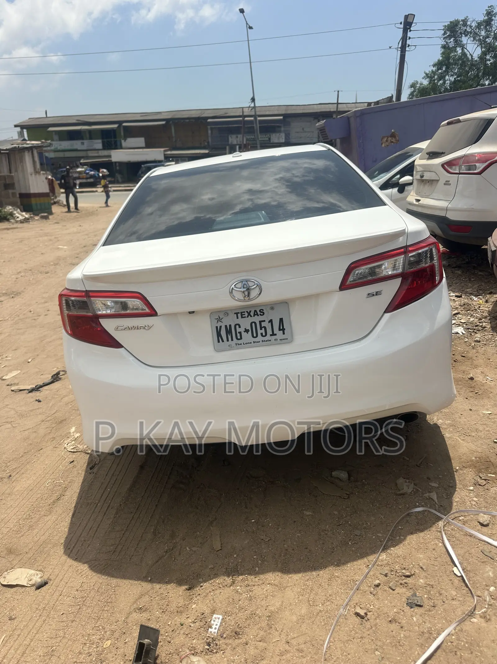 Toyota Camry SE 4dr Sedan (2.5L 4cyl 6A) 2013 White