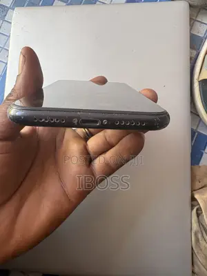 Apple iPhone XR 64 GB Black
