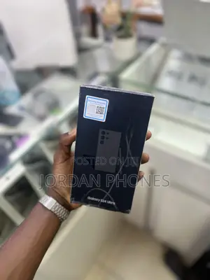 New Samsung Galaxy S24 Ultra 1 TB Black