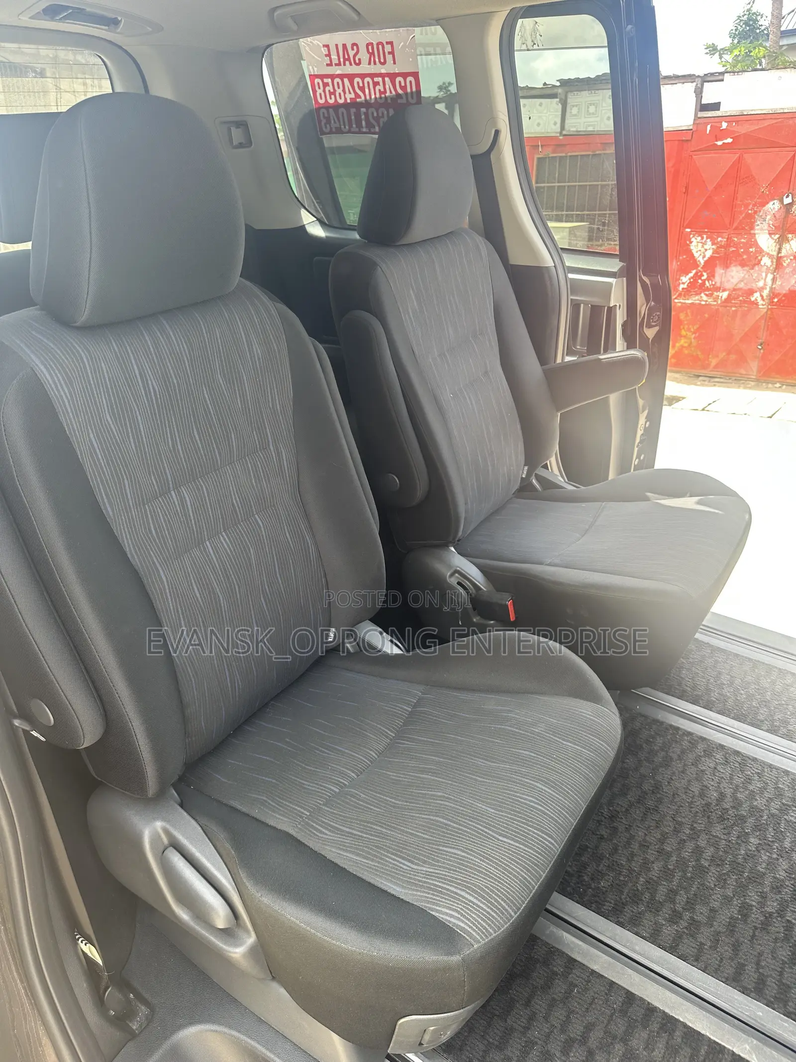 Toyota Voxy ZS G's 2WD 7-Seater 2012 Black