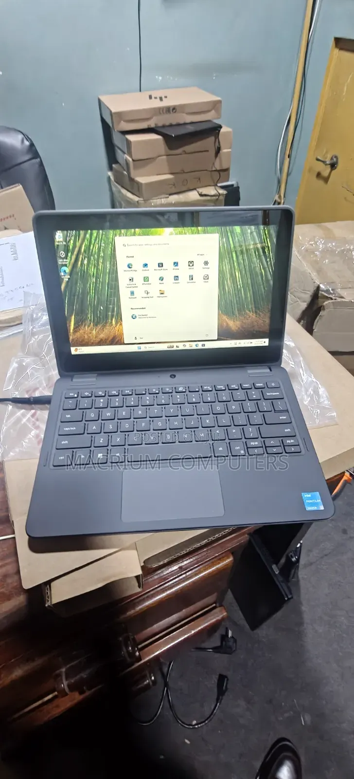 New Laptop Dell Latitude 3120 8GB Intel Pentium SSD 256GB