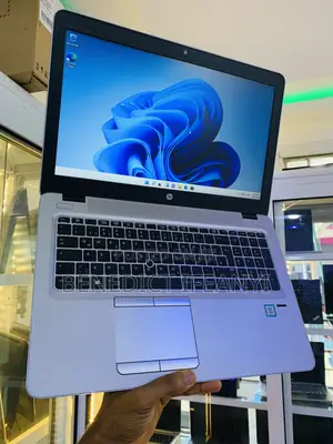 Laptop HP EliteBook 850 G3 8GB Intel Core i7 HDD+SSD 640GB