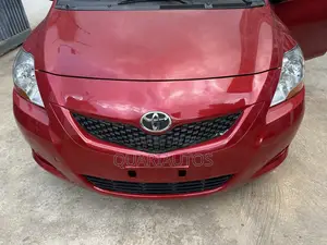 Toyota Belta 2012 Red