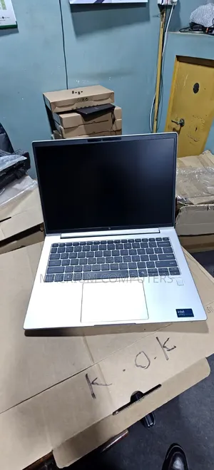 New Laptop HP EliteBook 640 G11 8GB Intel Core Ultra 7 SSD 256GB