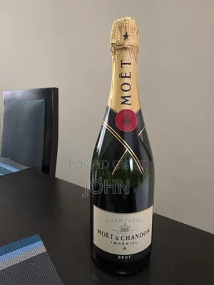 Moët & Chandon Impérial Brut Champagne 750ml – Original Box