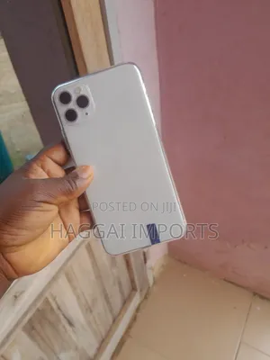 New Apple iPhone 11 Pro Max 256 GB Silver