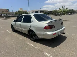 Toyota Corolla 1.8 Sedan Automatic 2002 Silver