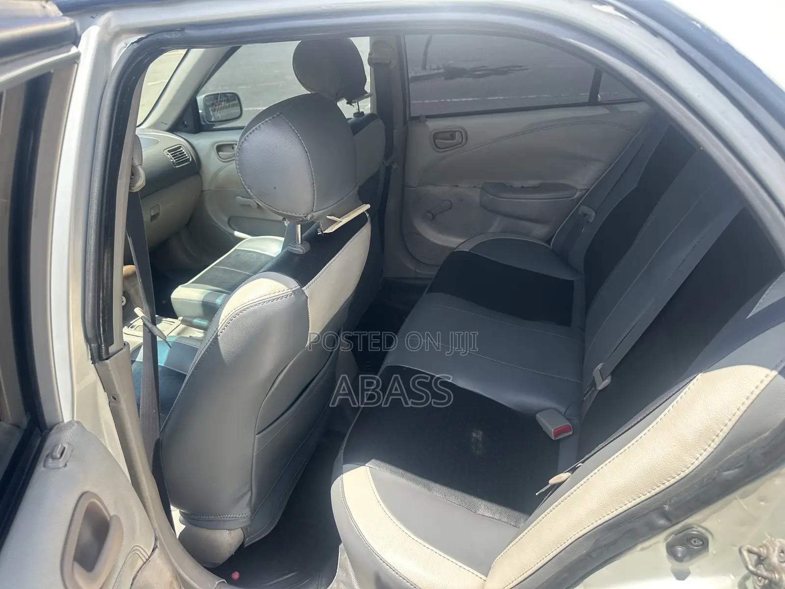 Toyota Corolla 1.8 Sedan Automatic 2002 Silver