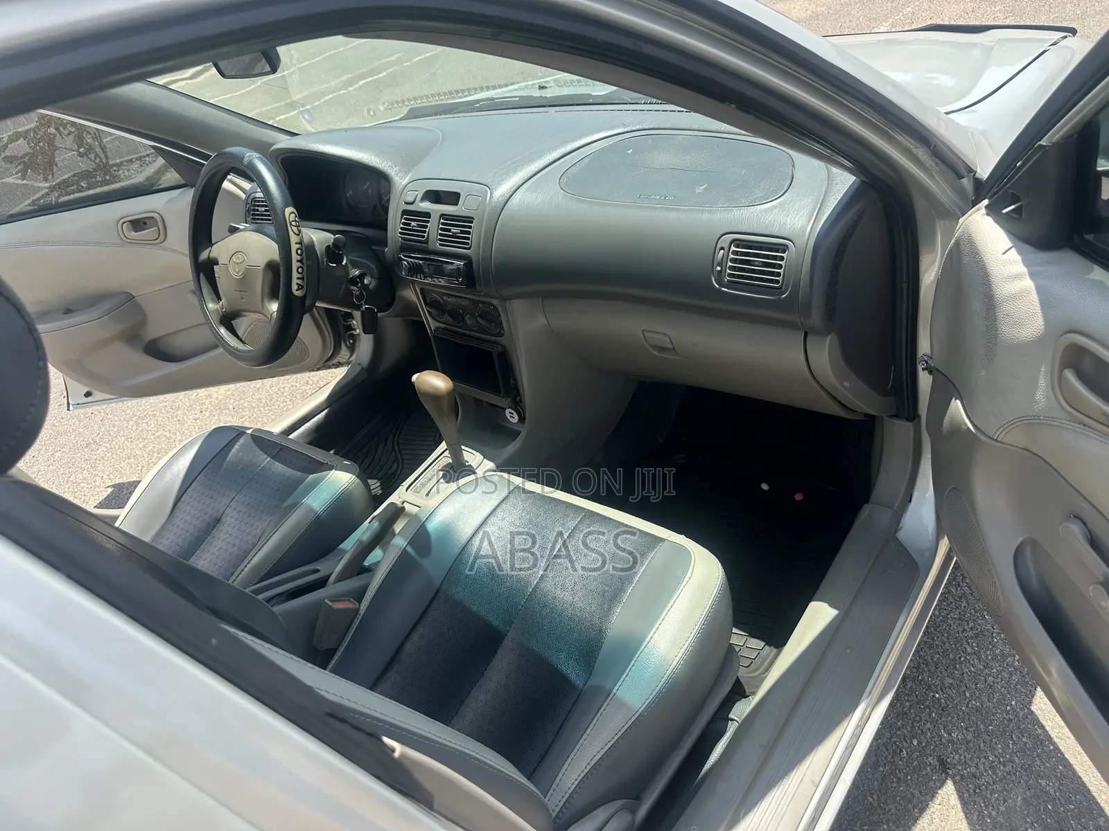 Toyota Corolla 1.8 Sedan Automatic 2002 Silver