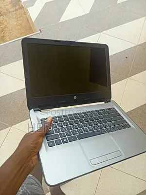 Laptop HP 14-dq1025cl 8GB AMD A4 HDD 320GB