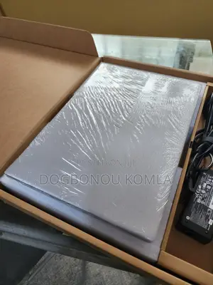 New Laptop Apple MacBook Air 8GB SSD 500GB