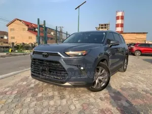 Toyota Highlander 2024 Blue