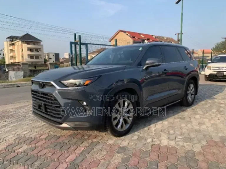 Toyota Highlander 2024 Blue