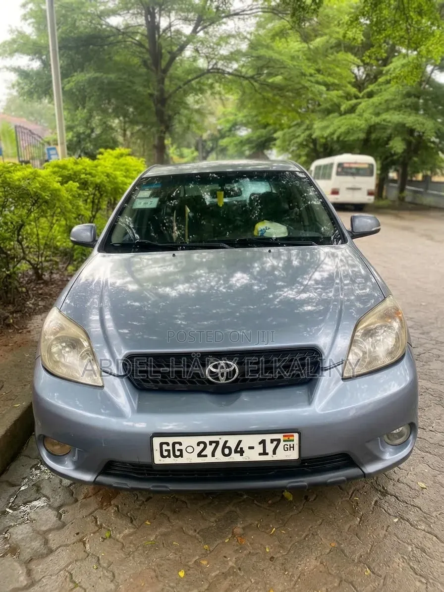 Toyota Matrix Hatchback FWD (1.8L 4cyl 5M) 2008 Blue