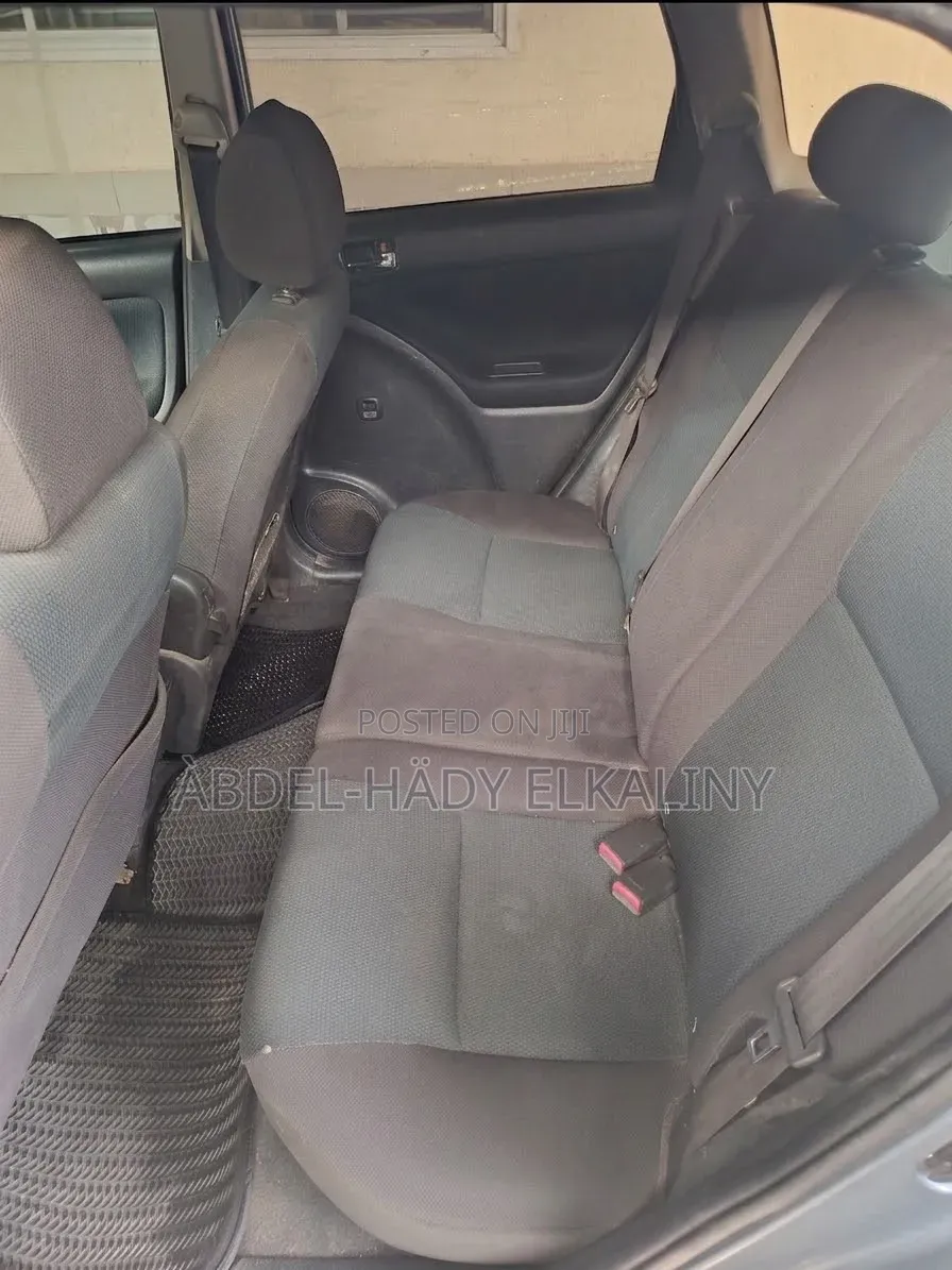 Toyota Matrix Hatchback FWD (1.8L 4cyl 5M) 2008 Blue