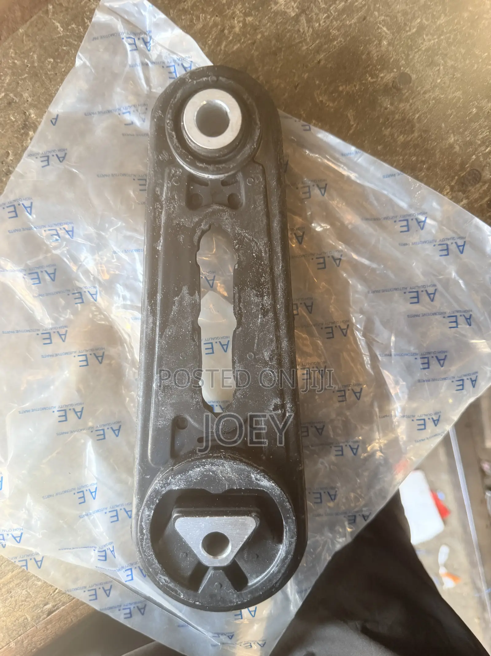 Nissan Rogue 2008-13 Gear Box Seat