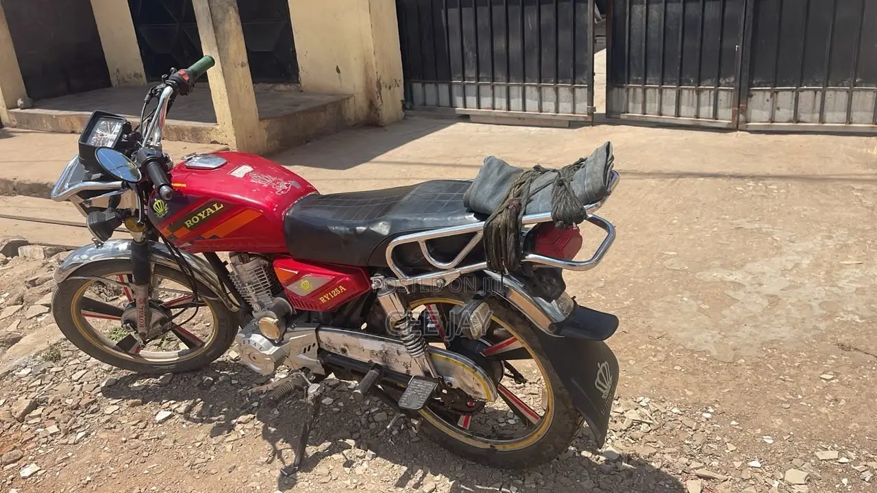 Royal RY125 2025 Red