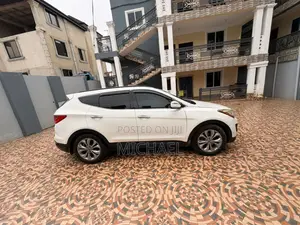 Hyundai Santa Fe 2014 White