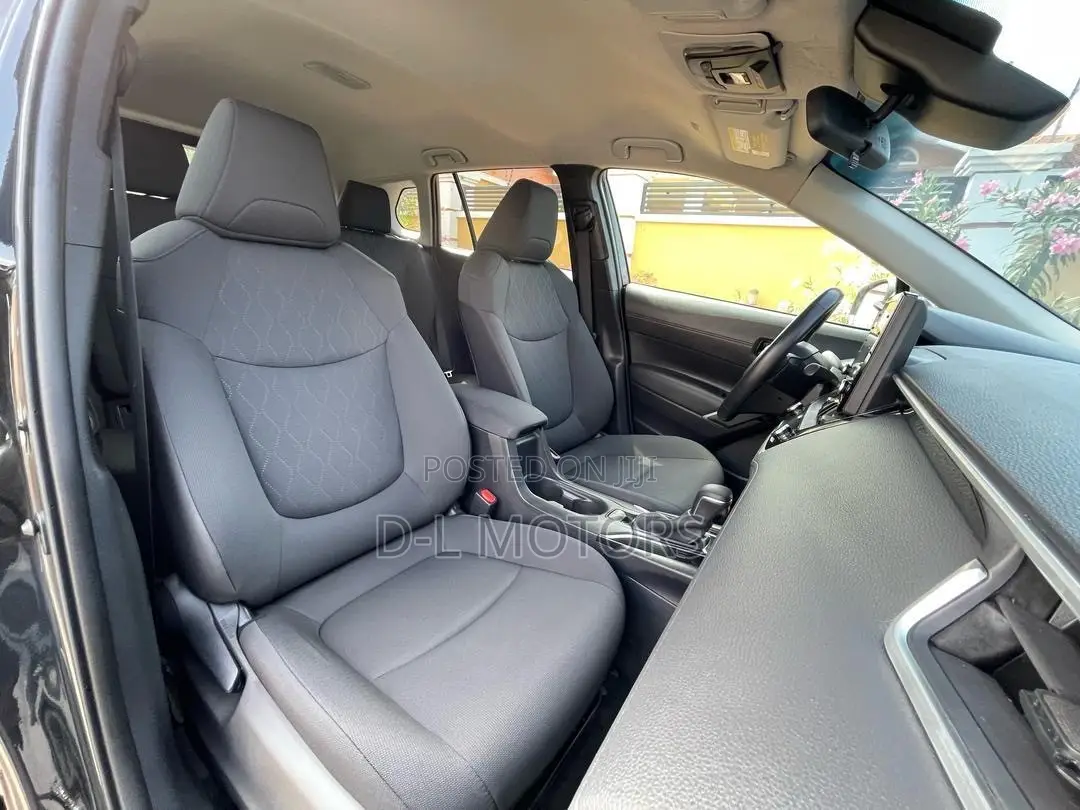 Toyota Corolla Cross 1.8 Petrol FWD 2022 Black