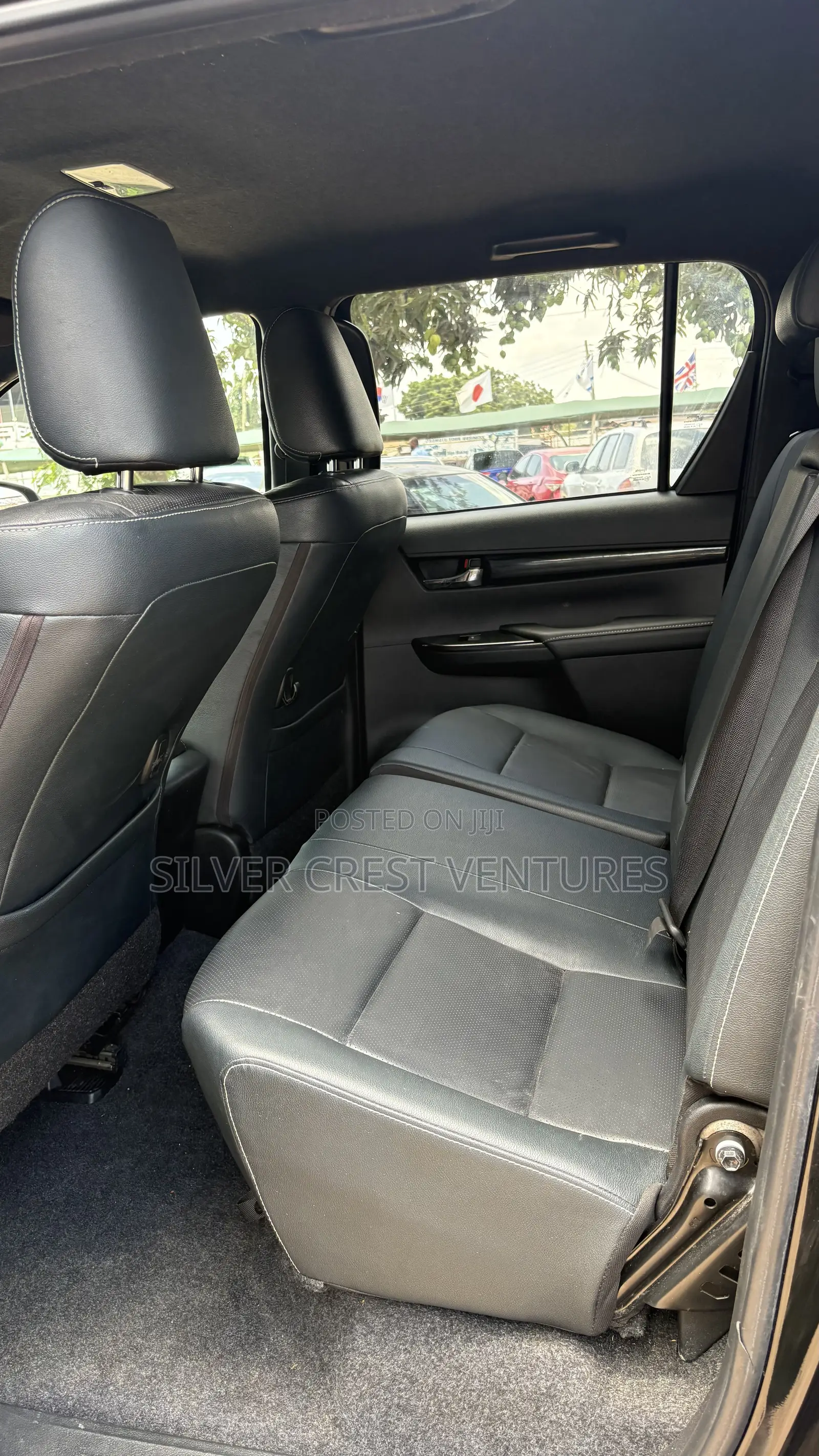 Toyota Hilux 2021 Black