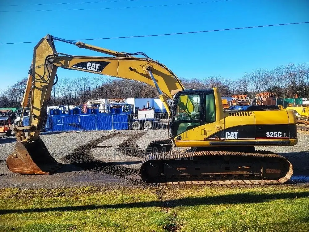 CAT 330 and 330 for Rental