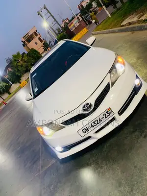 Toyota Camry 2014 White