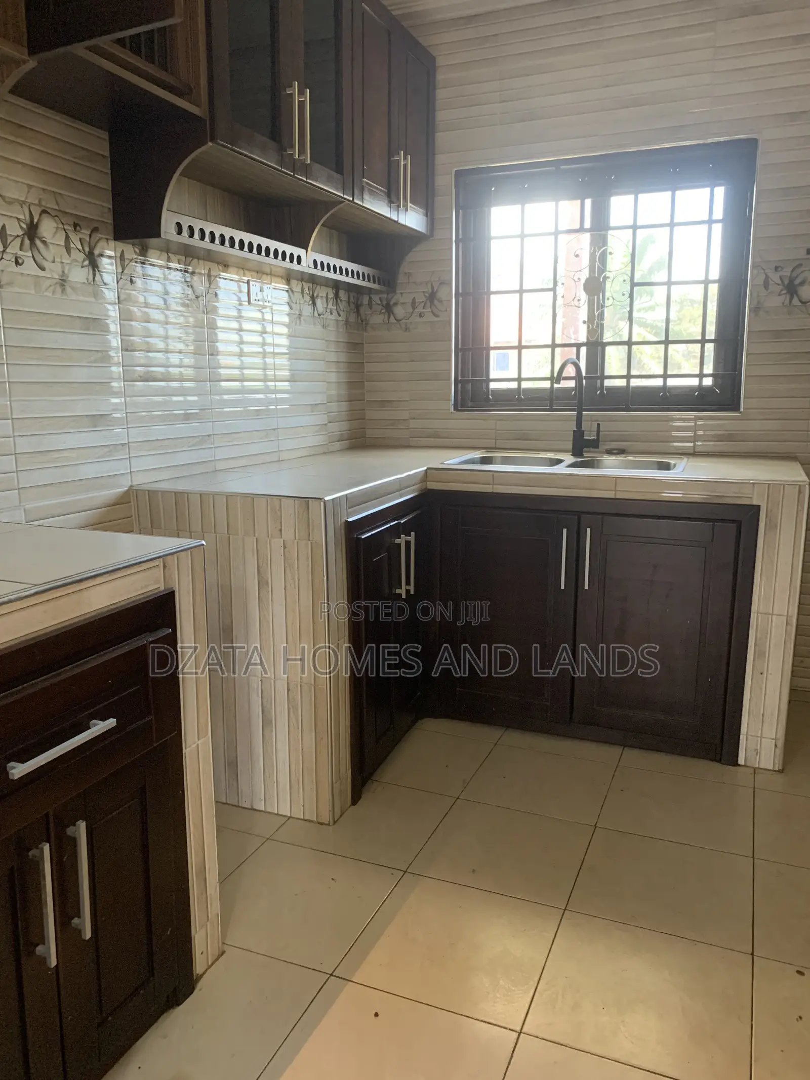 2bdrm Apartment in Junction Mall, Nungua for rent