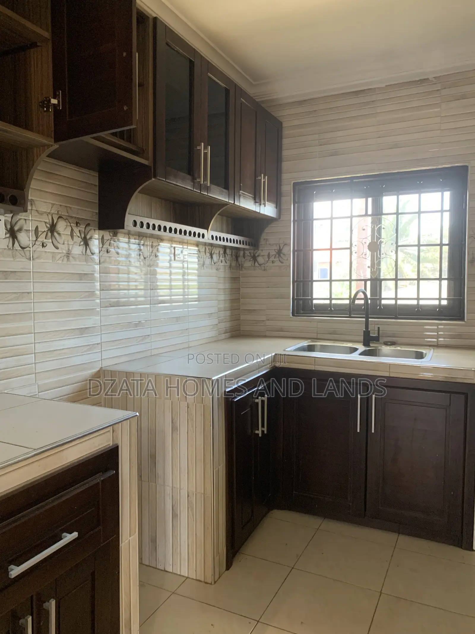 2bdrm Apartment in Junction Mall, Nungua for rent