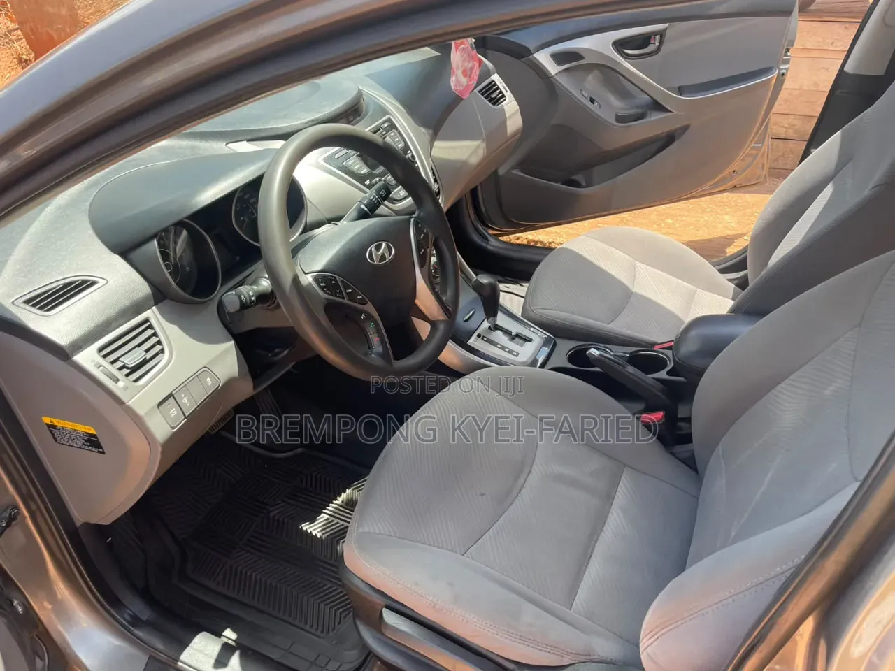 Hyundai Elantra 2012 Gray
