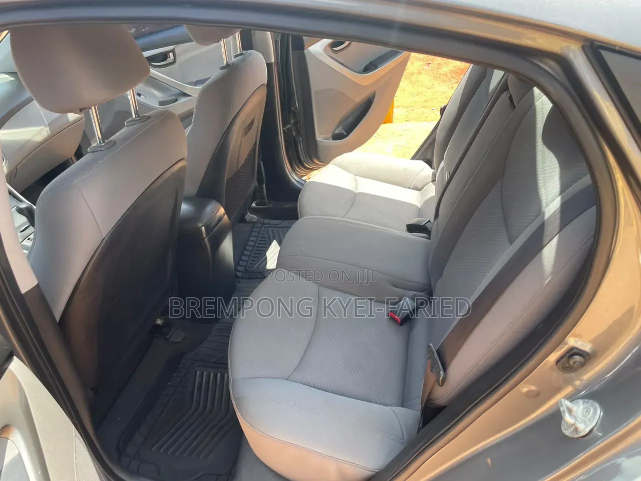 Hyundai Elantra 2012 Gray