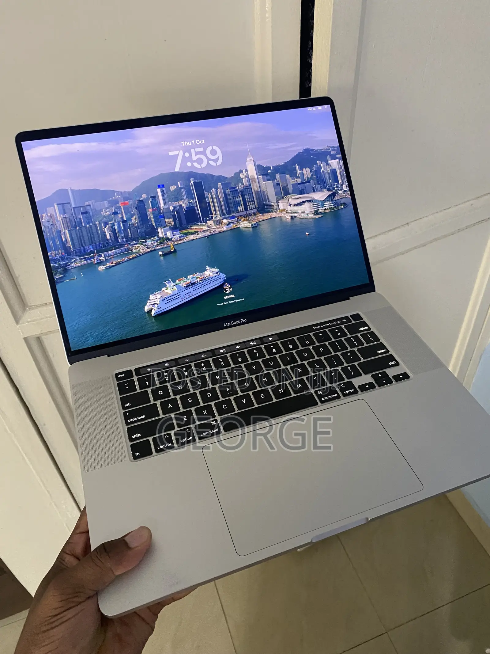 Laptop Apple MacBook Pro 2019 16GB Intel Core i7 SSD 512GB