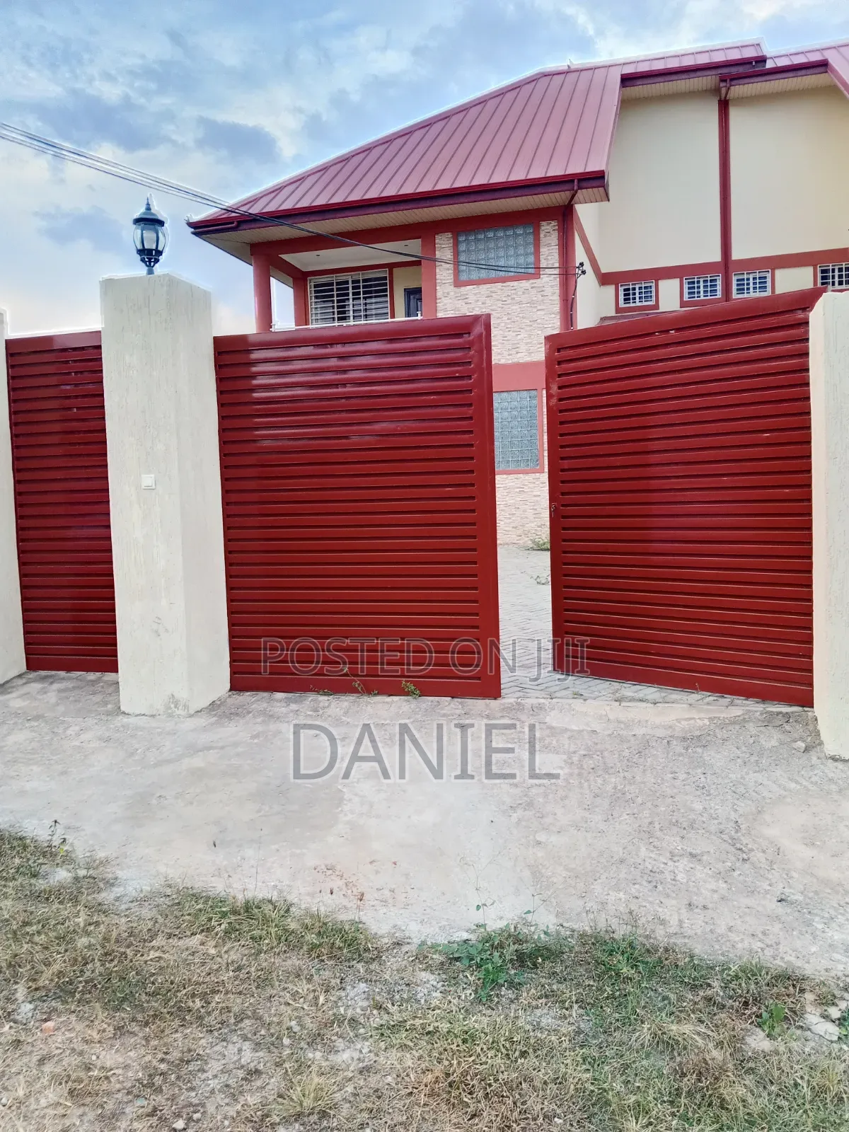3bdrm House in A2 Danilos Services, Oyibi for rent