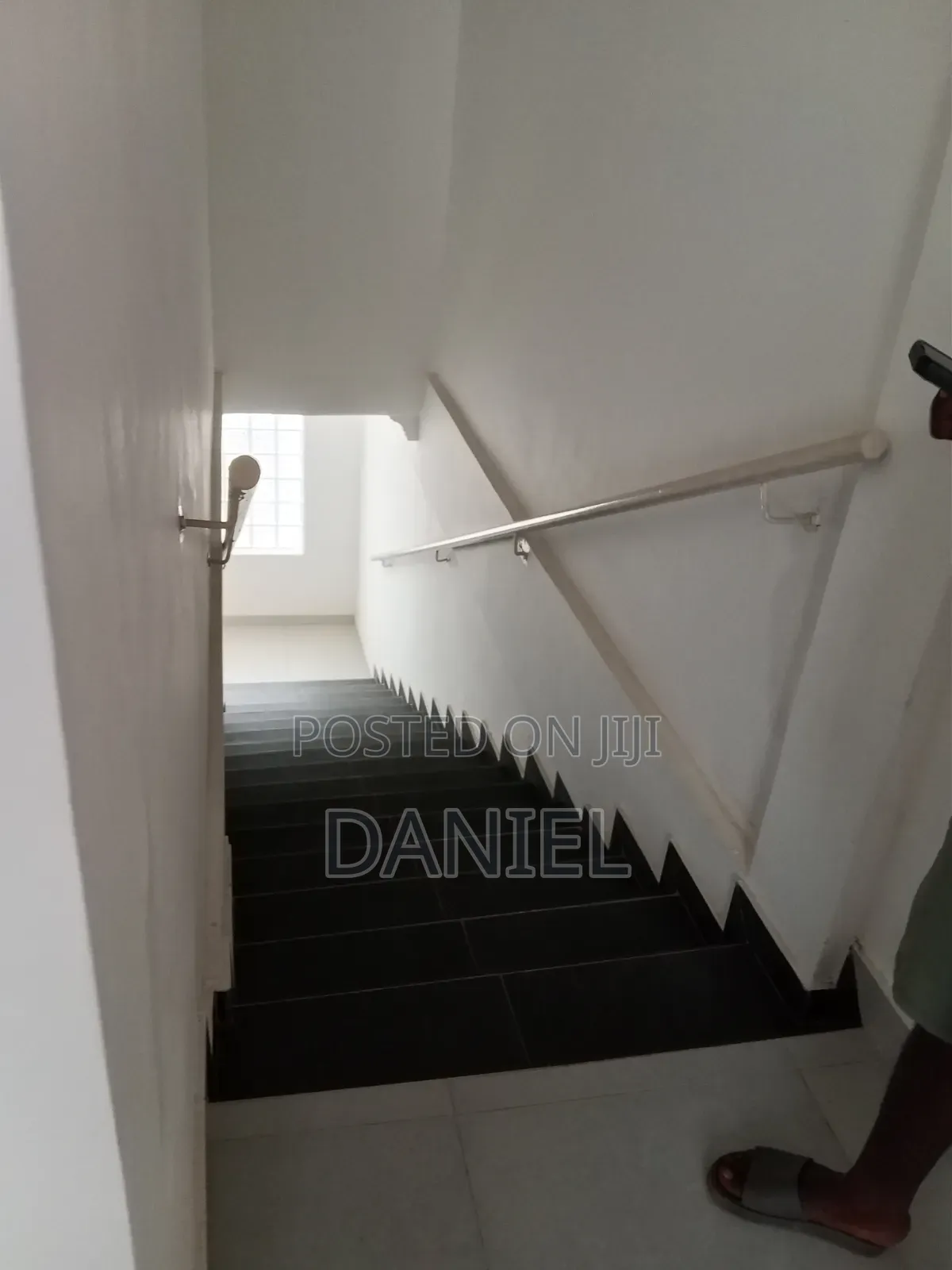 3bdrm House in A2 Danilos Services, Oyibi for rent