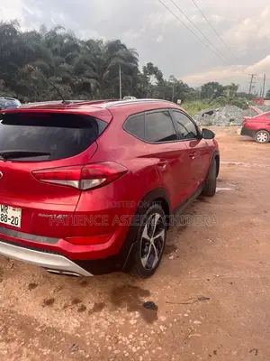 Hyundai Tucson 2016 Red