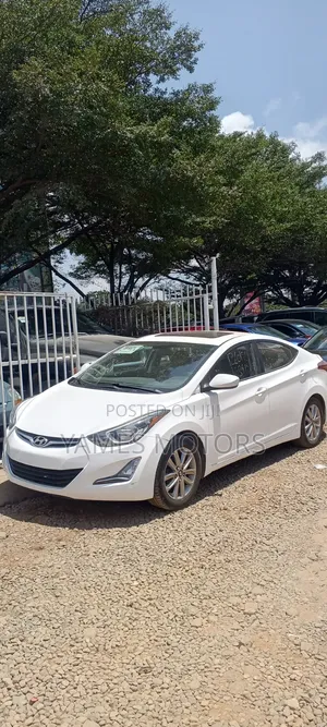 Hyundai Elantra 2015 White