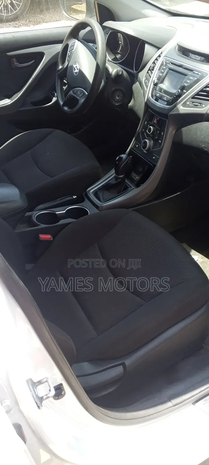 Hyundai Elantra 2015 White