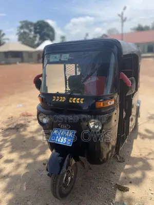 Bajaj RE 2024 Black