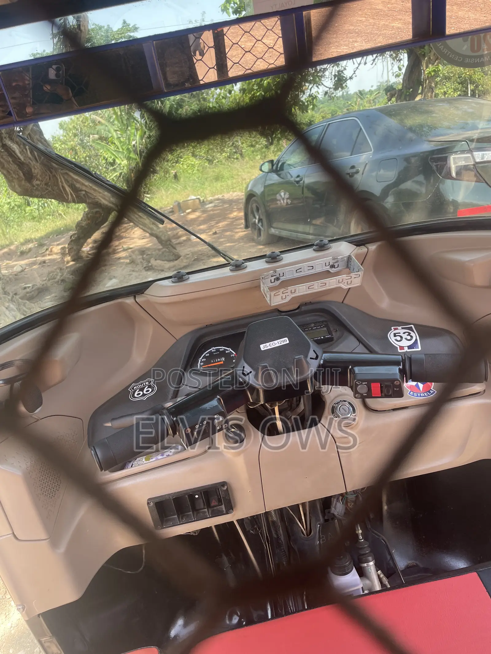 Bajaj RE 2024 Black