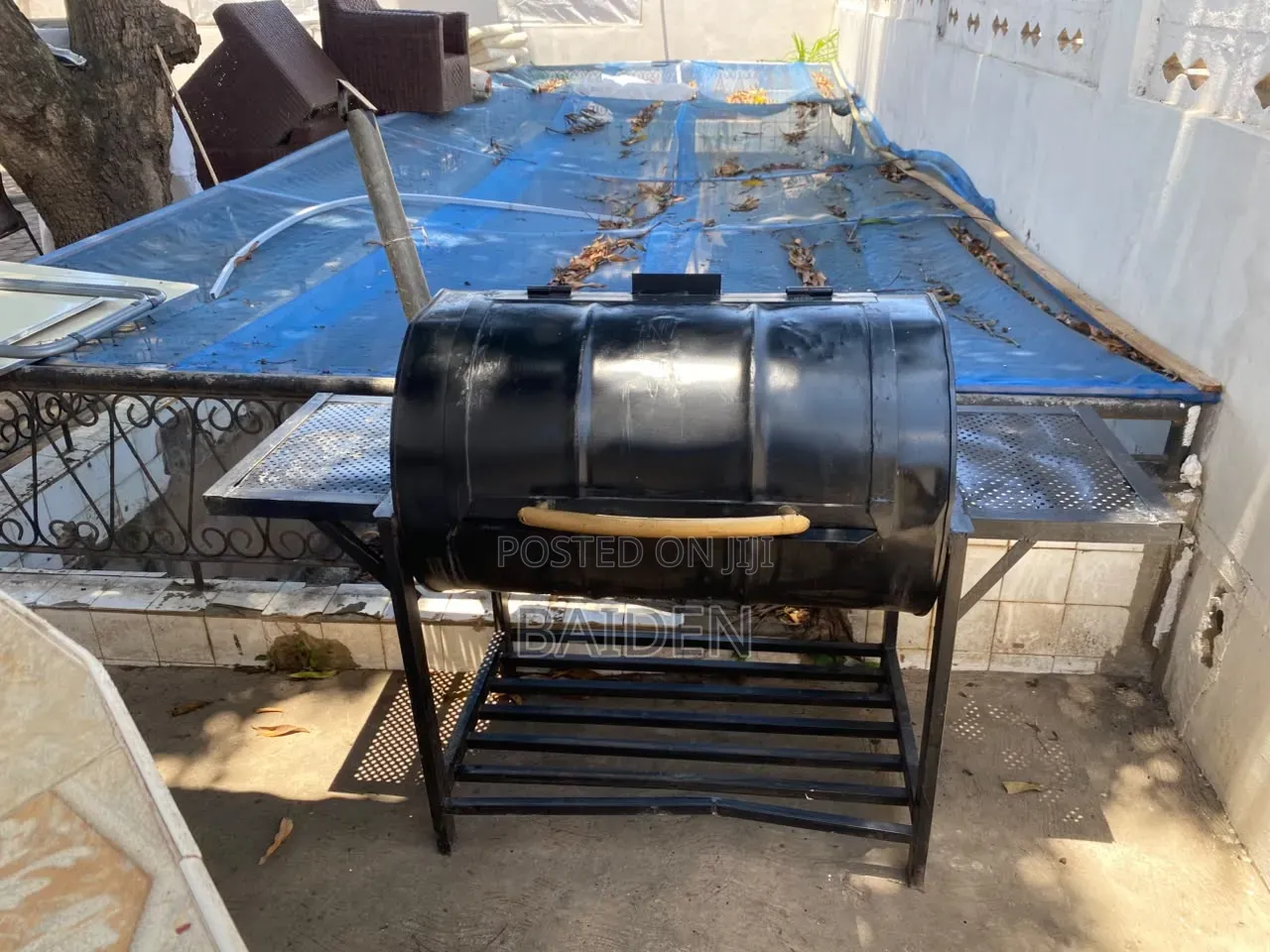 Grill Charcoal Huge Tank