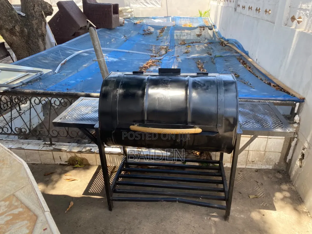 Grill Charcoal Huge Tank