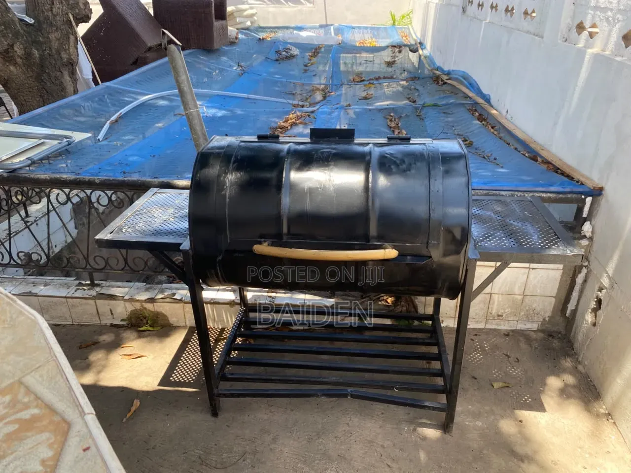 Grill Charcoal Huge Tank