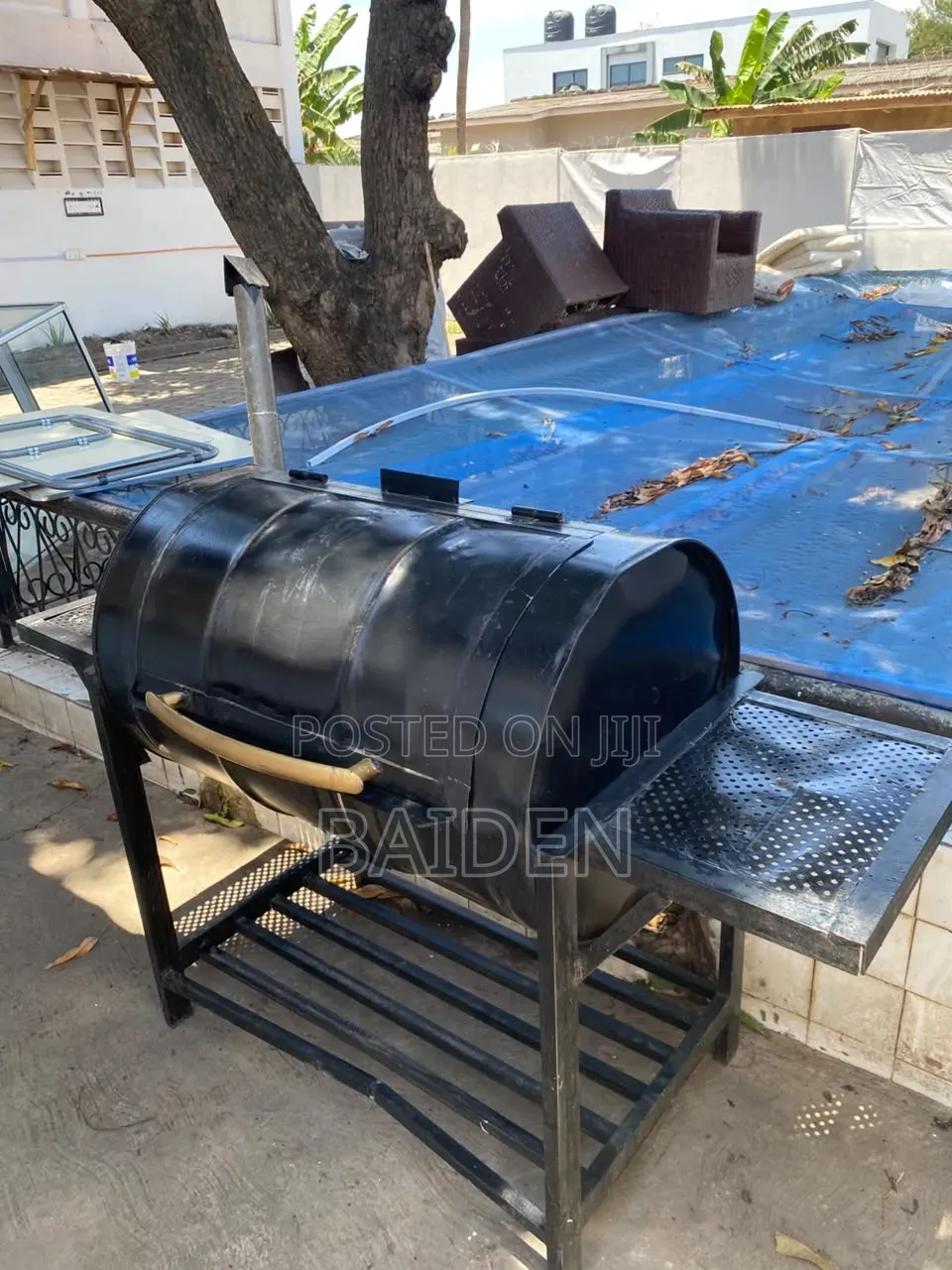 Grill Charcoal Huge Tank