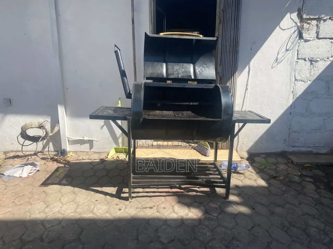 Grill Charcoal Huge Tank