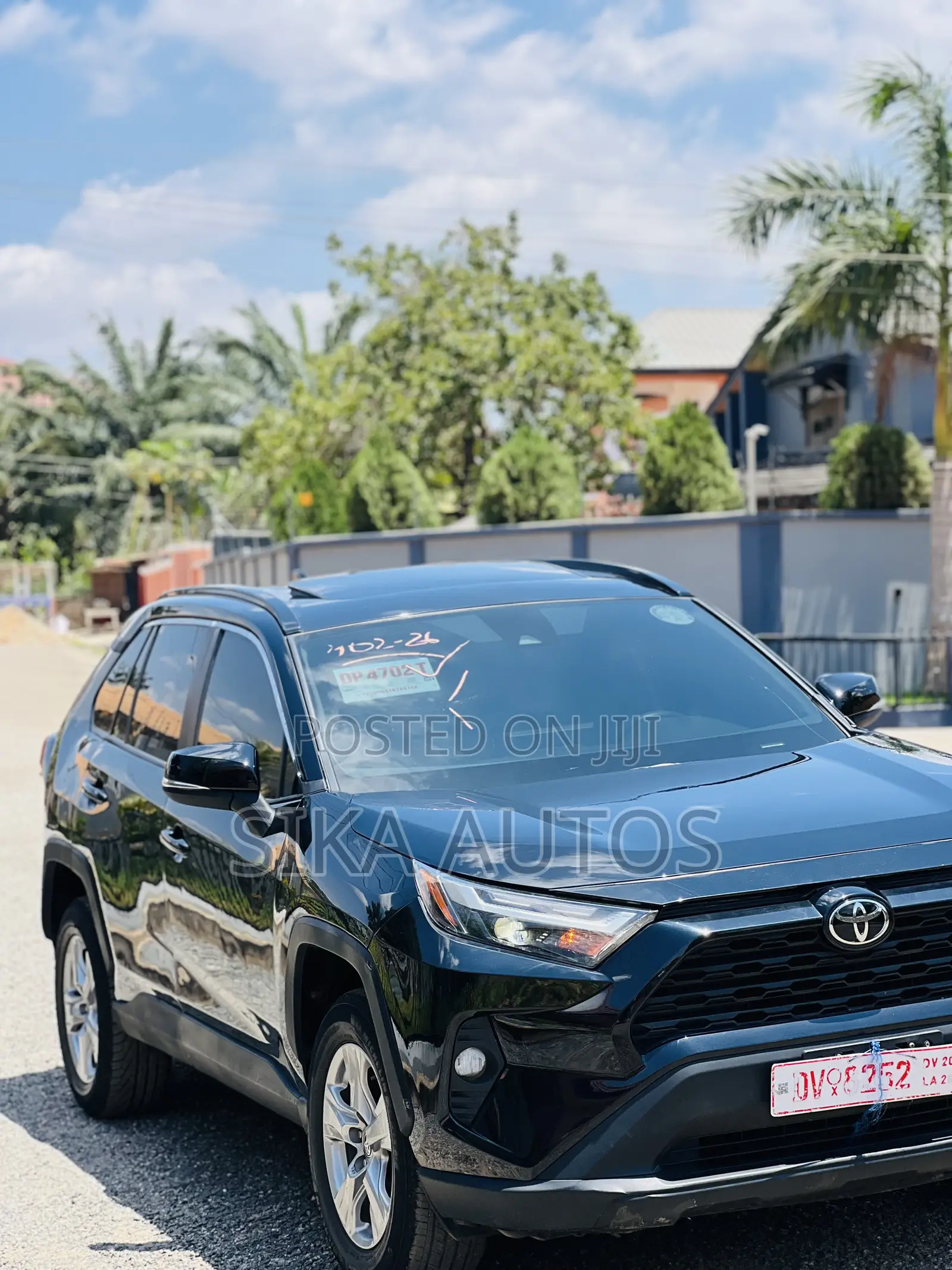 Toyota RAV4 XLE Premium 2025 Black